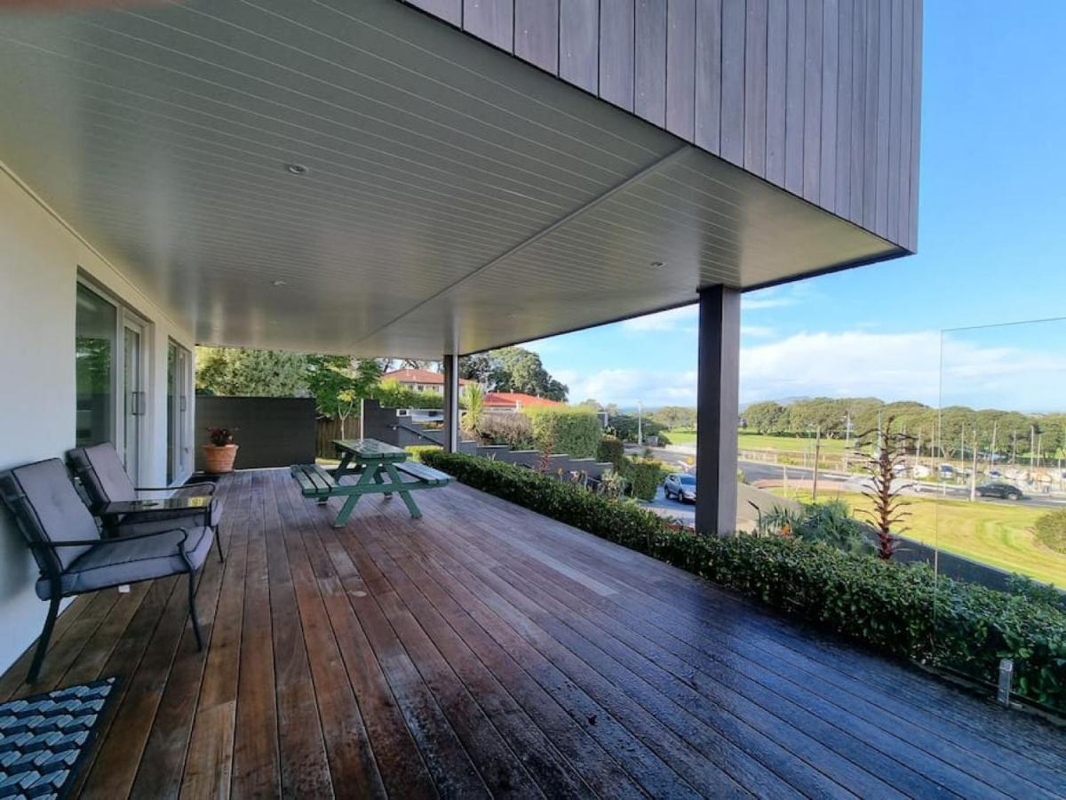 Fabulous Castor Bay 1 Bedroom With Views And Skytv Auckland Exteriör bild