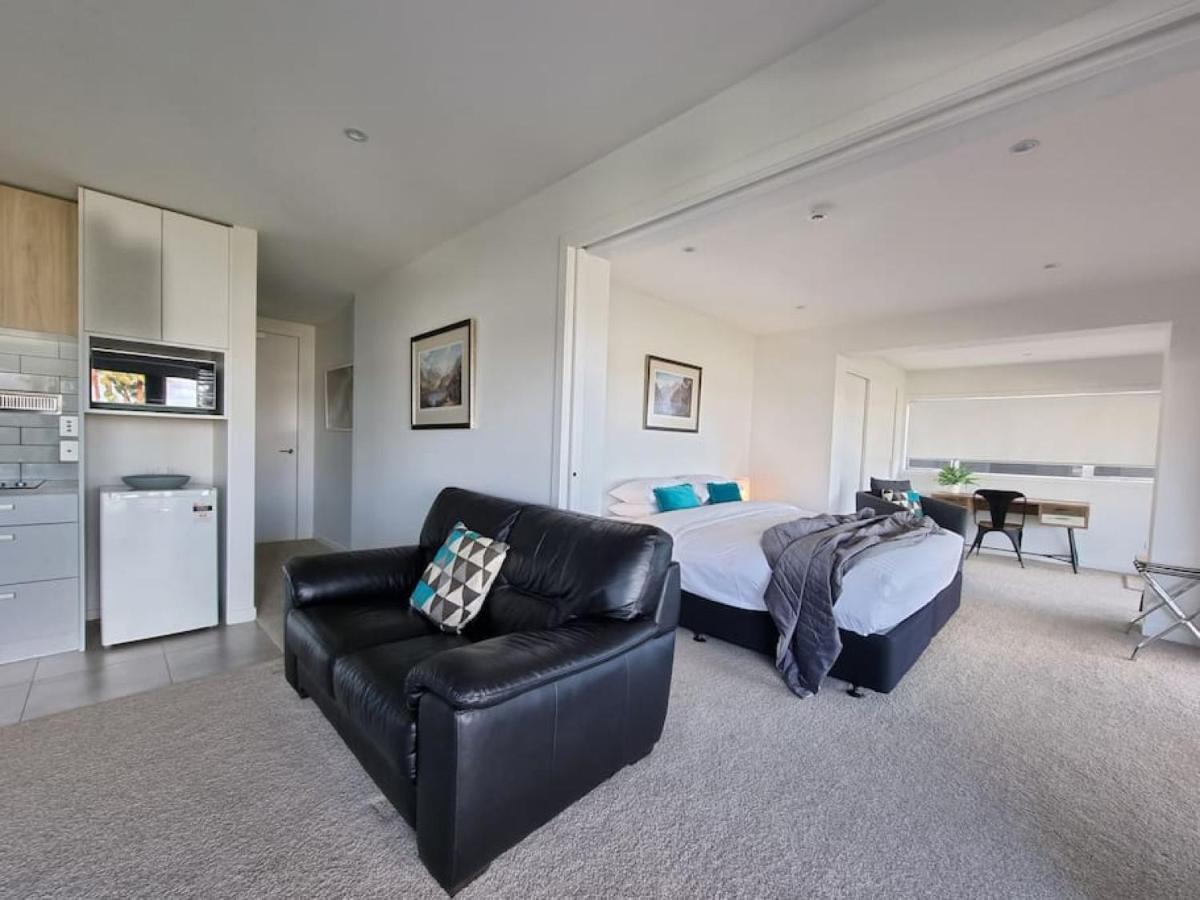 Fabulous Castor Bay 1 Bedroom With Views And Skytv Auckland Exteriör bild
